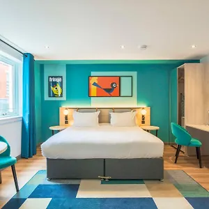 4* Aparthotel Holyrood